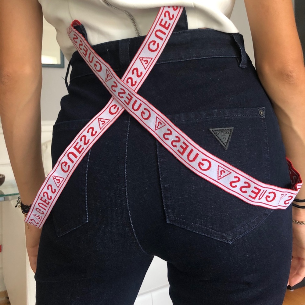 3/20$ GUESS skinny jeans